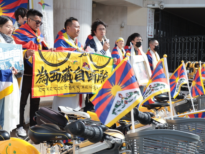 Taiwan civil groups “cycle” for Tibetan rights