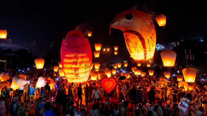 WATCH: Sky painted with large waves of lanterns at Pingxi Sky Lantern Festival