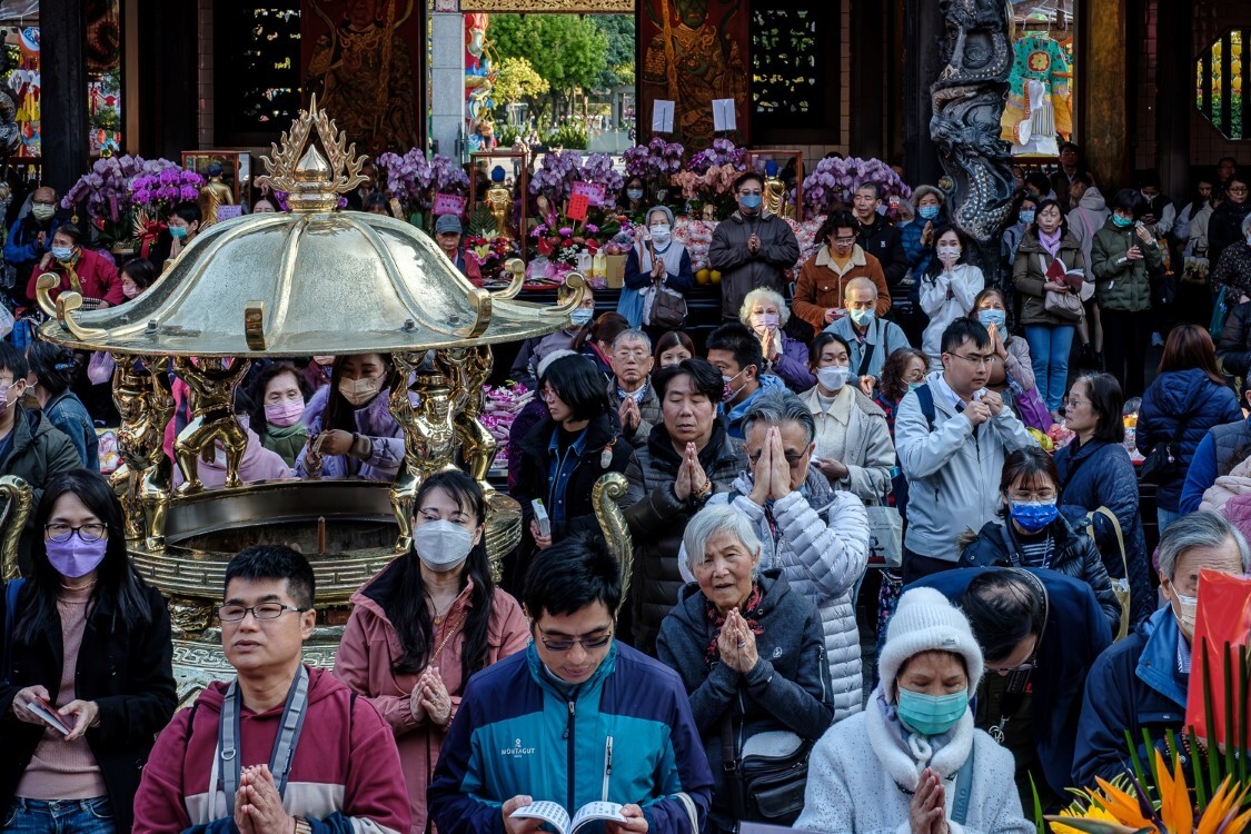Religion without smoke: Worshipping the bodhisattva Guanyin at Longshan Temple in Taipei