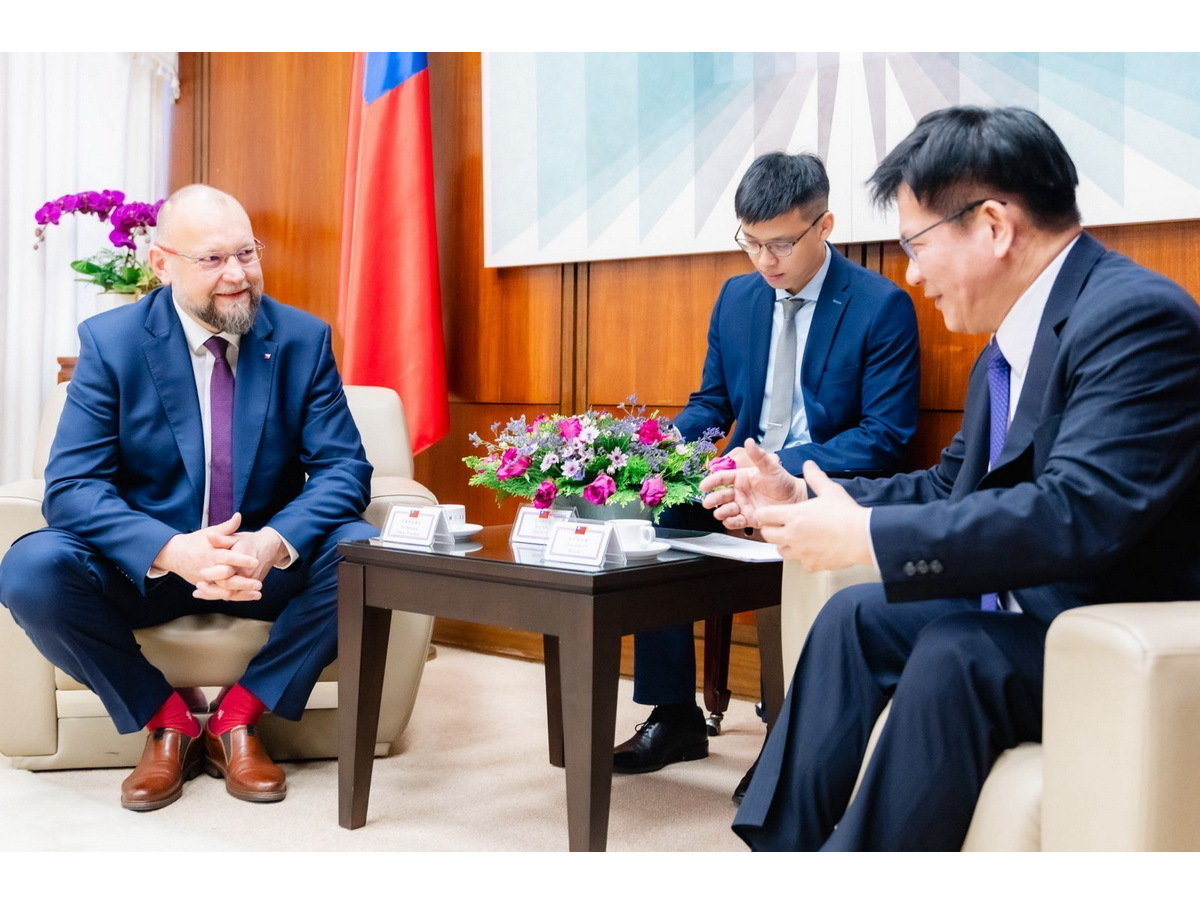 Czech Deputy Speaker Bartošek urges for stronger democratic alliances