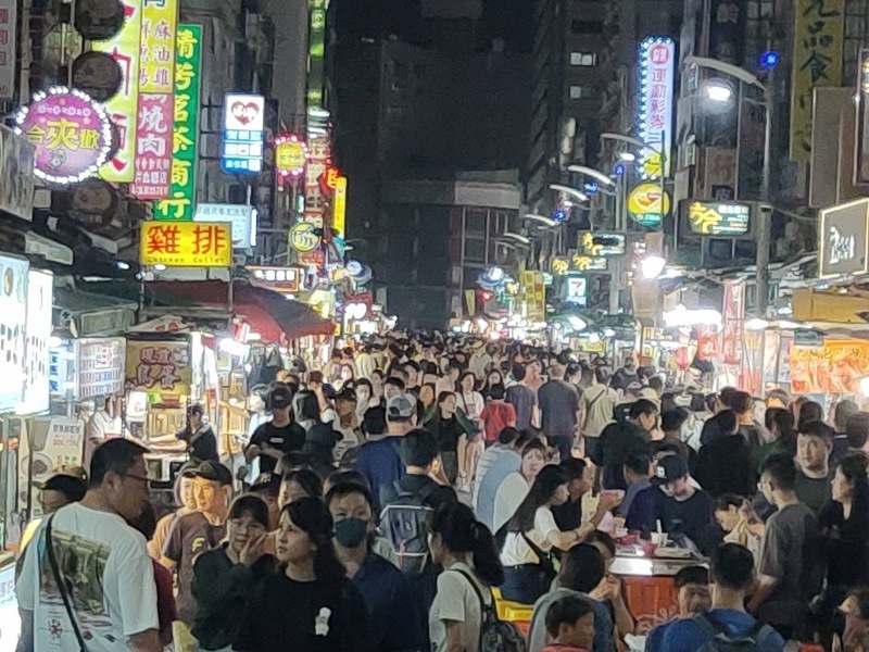 WATCH: Exploring Kaohsiung’s hidden nightmarkets