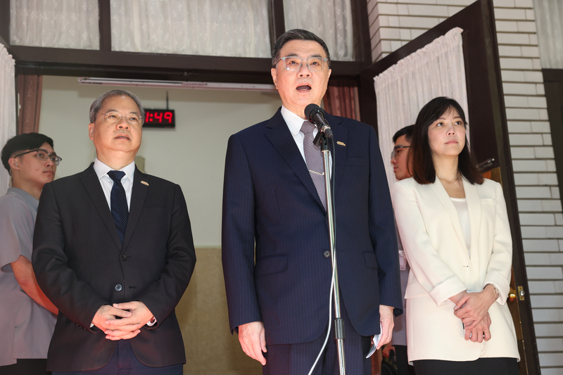 Premier reassures power supply after nuclear shutdown