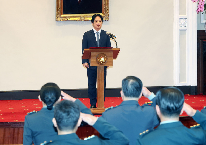 President Lai presides over the military promotion ceremony