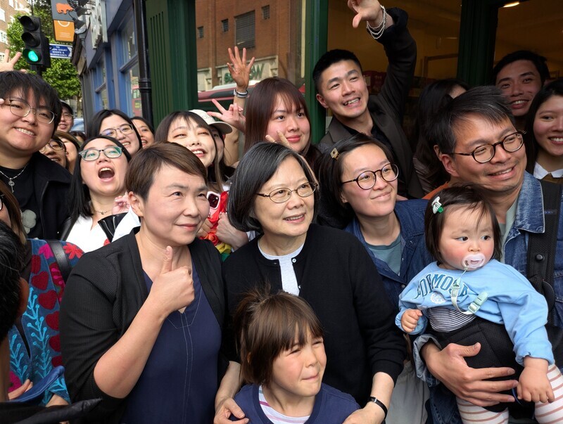 Former President Tsai concludes 10-day Europe trip